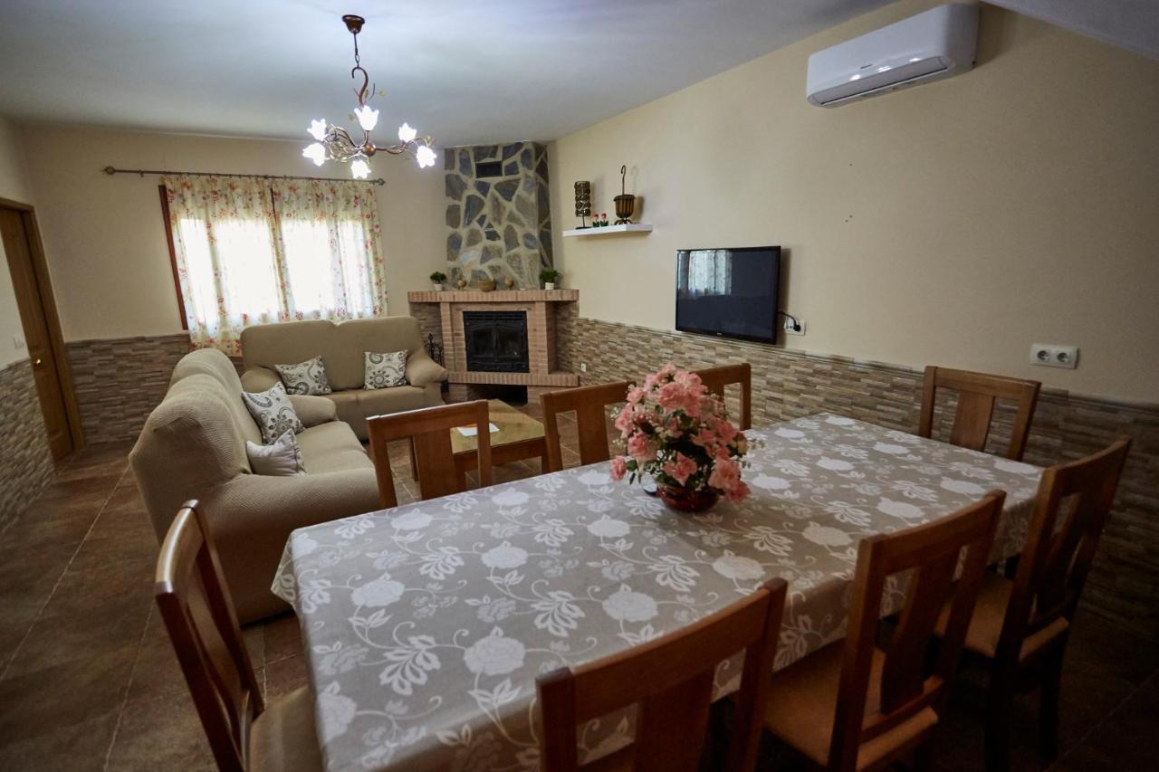 הוילה Iznájar Casa Carrillo מראה חיצוני תמונה